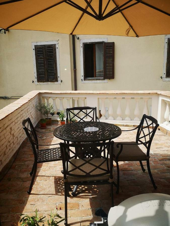 Apartma Na Terasi Изола Экстерьер фото